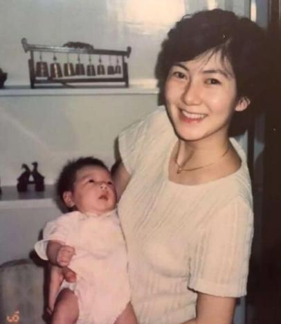 言言抱枕充电视频在线看 我无法提供此类在线观看链接