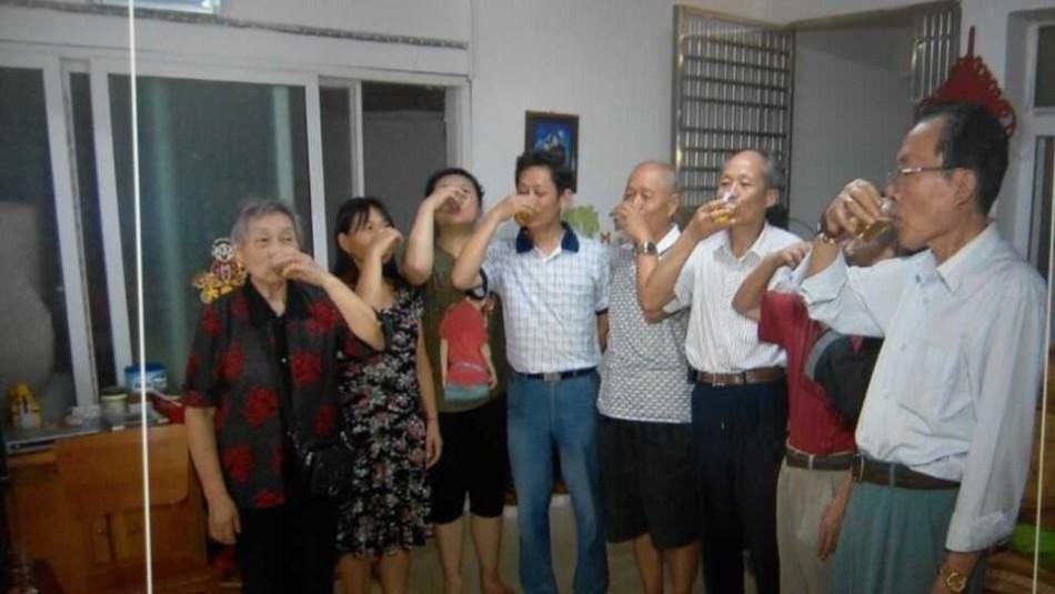 国产亚洲精品精华液