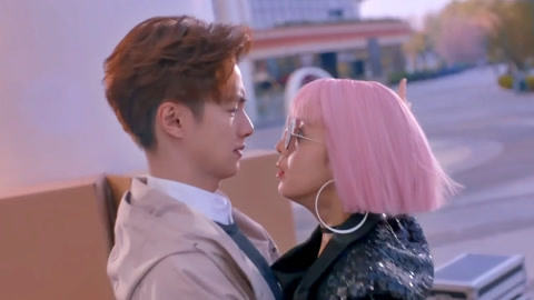 言教授要撞坏了2