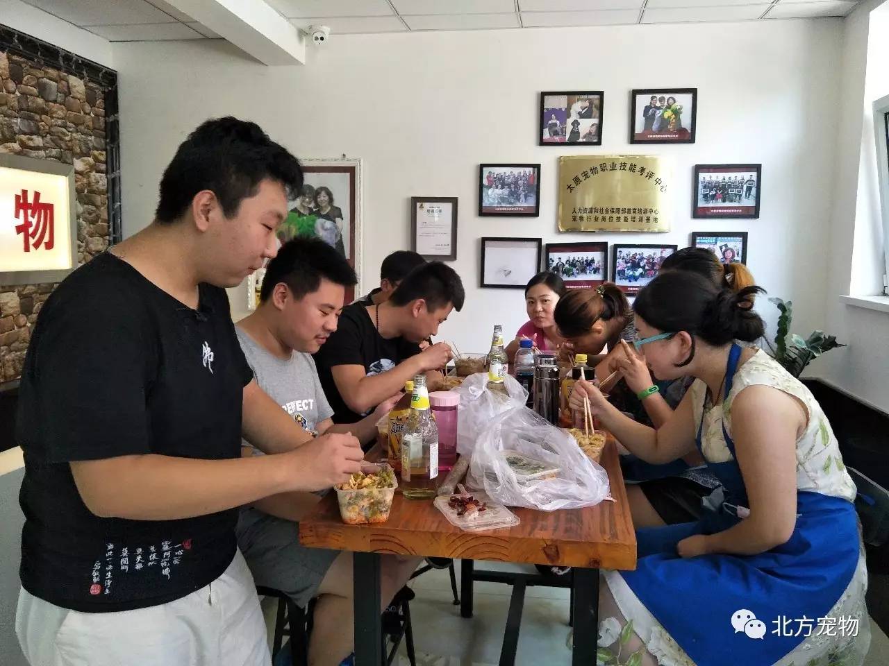 蝌蚪黄瓜草莓秋葵绿巨人榴莲 绿巨莲臭烘烘的人榴