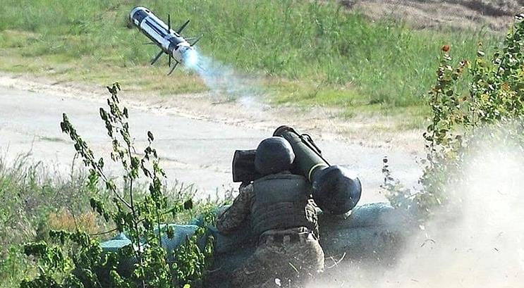 内衣办公室樱花动漫 《阿宅的内衣恋爱真难》等）