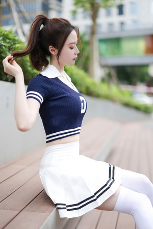 亚中中文字幕乱码一区二区电影