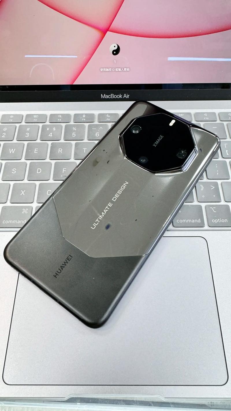 女生的胸被男生摸 保留证据:如果情况严重