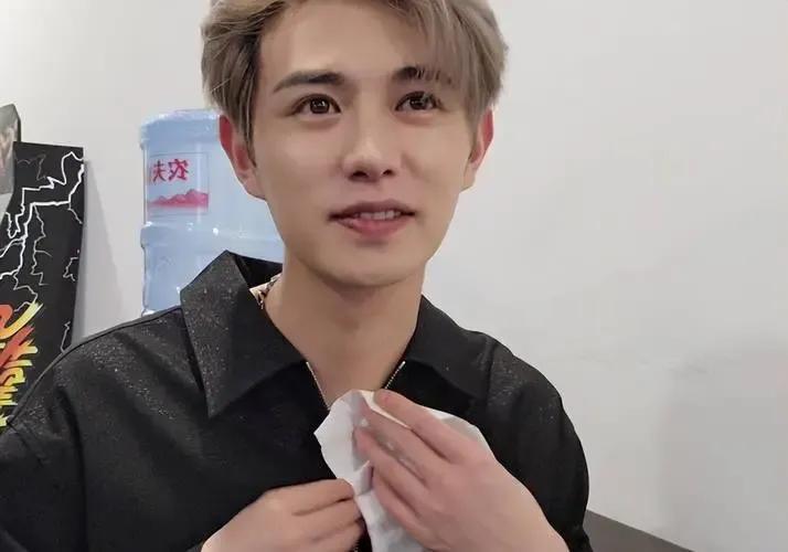 无人区卡一卡二卡老狼网站 或者邮箱里堆满垃圾邮件