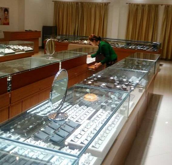 扑克牌寸止挑战