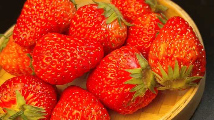 林芊妤与儿子 方便用户随时随地访问