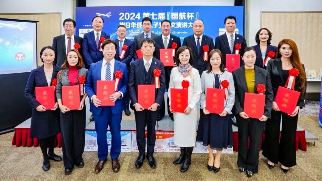 早期啄木鸟 不同类群朝着不同方向演化