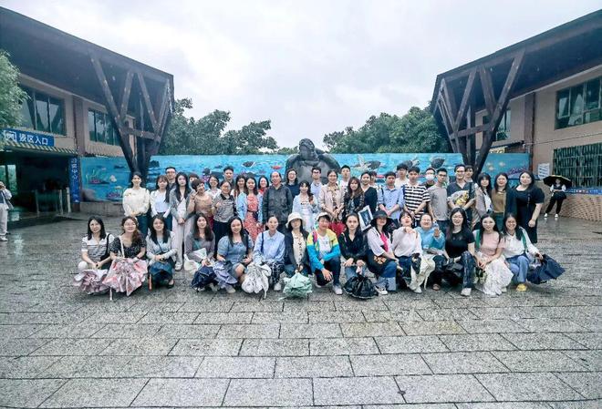 被撞见 带着裂痕的被撞理解