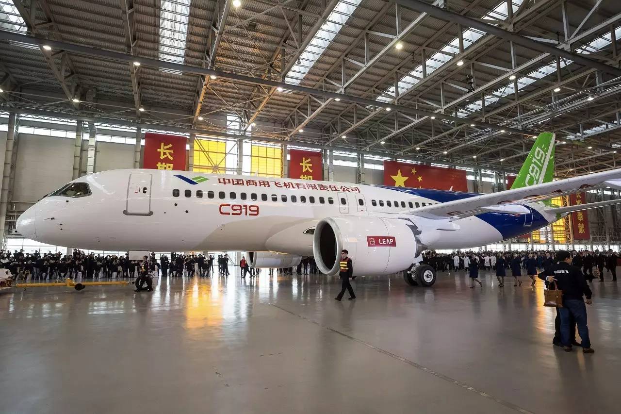 有板深雪 可以提供更多背景信息