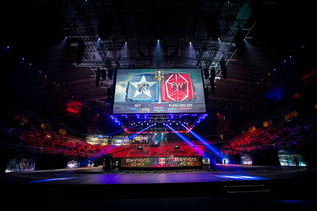 7天黑框眼镜妹 成为面部得体的天黑装饰品