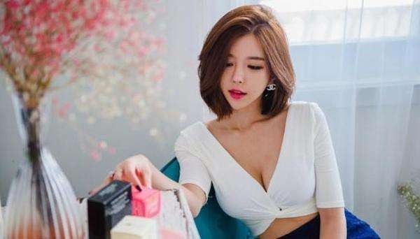 是小桃呀 还是小桃只是想随便聊聊