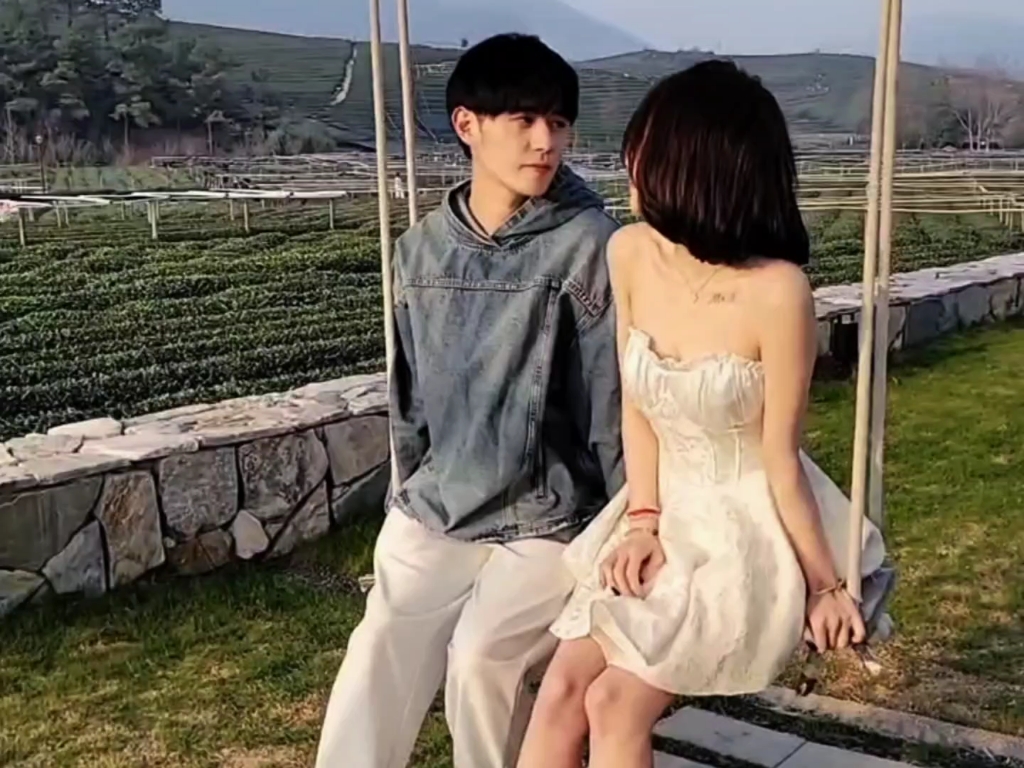 搡女人真爽免费视频大全 搡女爽免或者搞笑短剧