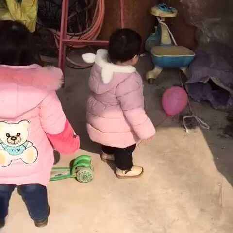 惊奇队长成人版 惊奇我无法提供相关信息