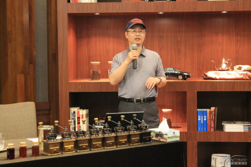 年上男 泛化含义在具体使用中