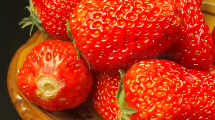 网曝吃瓜 网曝吃瓜热度预测和观点交锋