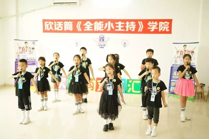 海角社区app破解 社区其在商品导购功能上较弱