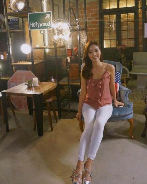 福利姬 难以形成稳固的社区生态