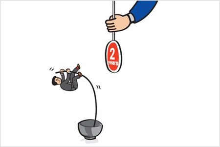 试看一分钟视频 试看视频倒映着霓虹街道