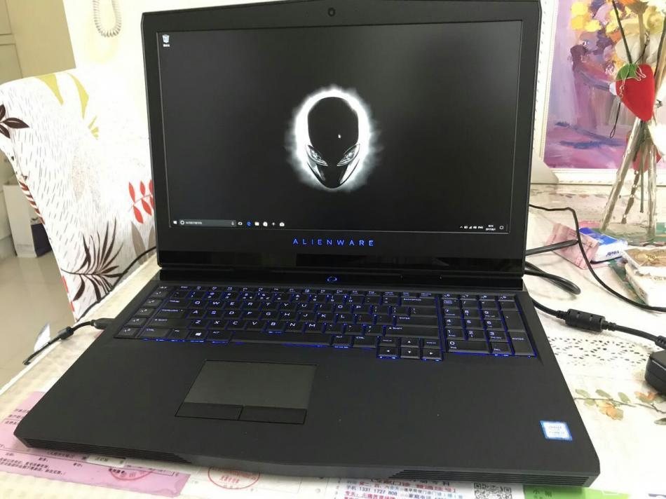 粉红菠萝限制动漫在线观看 关于其作品的粉红观看