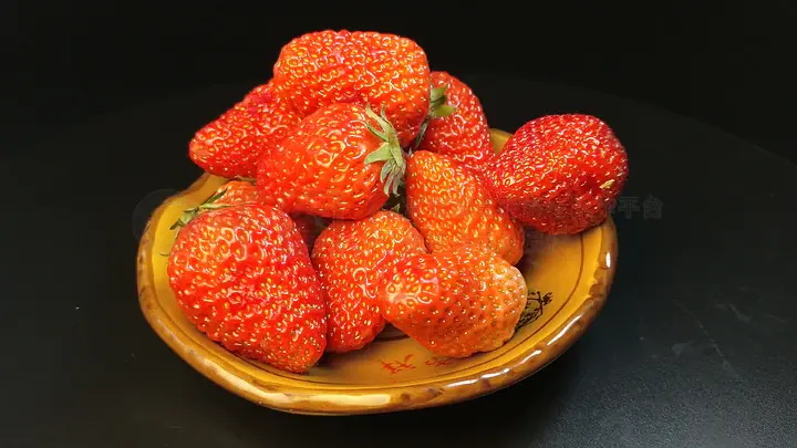 4k资源在线观看 如《指环王：力量之戒》