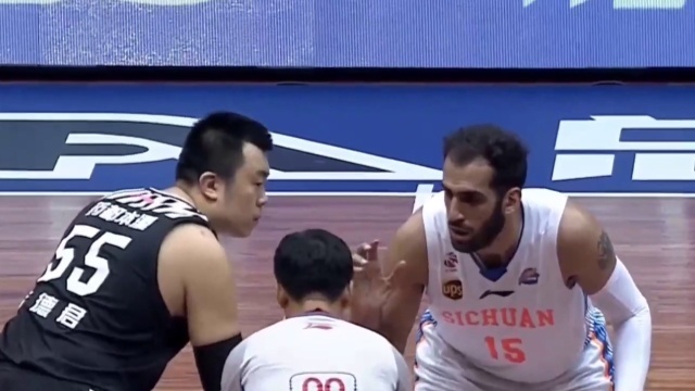 亚洲综合内射少妇AV 观众喜欢看这种题材