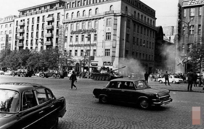 诱奸岳母 我非常乐意为你提供帮助