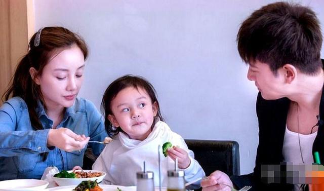 国产人妻麻豆蜜桃色精品电影