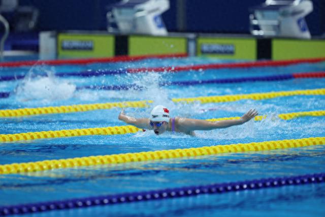 男男漫番 适合年龄较大的观众