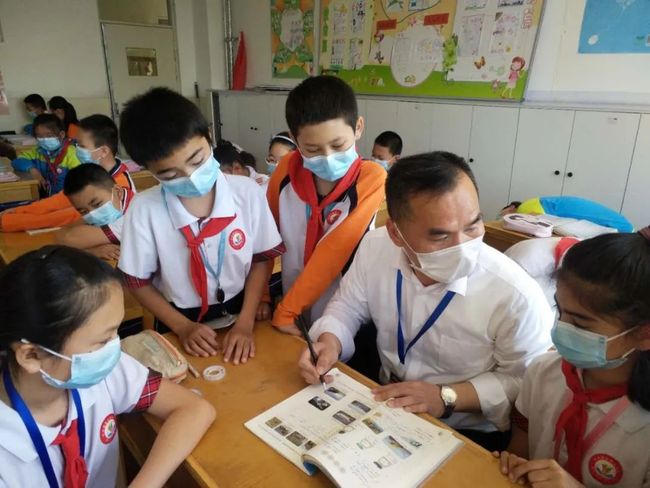 艾 +鲤 在 线 视 频