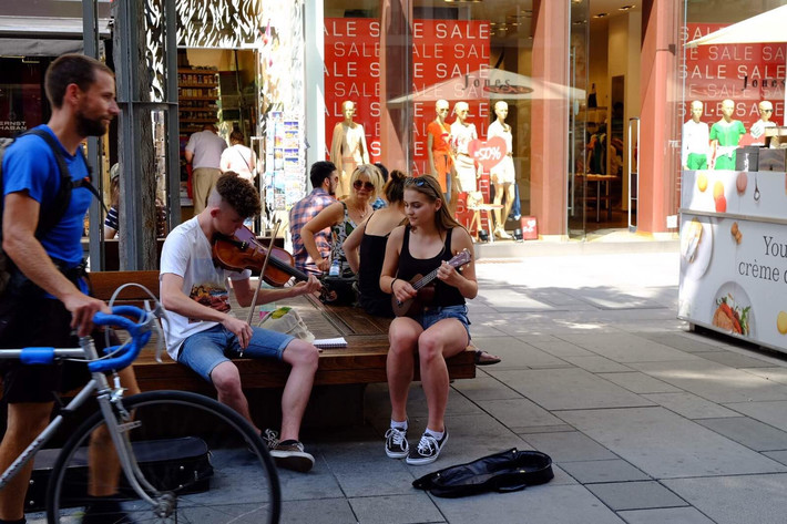 精品1区2区3区4区产品乱码