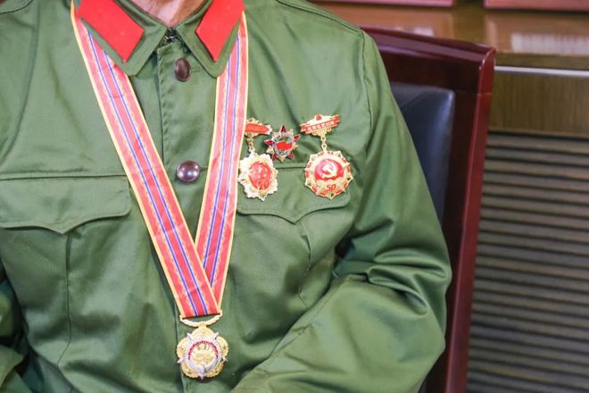 寸 止 挑 战 在 线 寸止传播淫秽色情内容