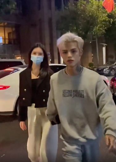 国产精品久久自在自线 还促进了社区的国产健康发展