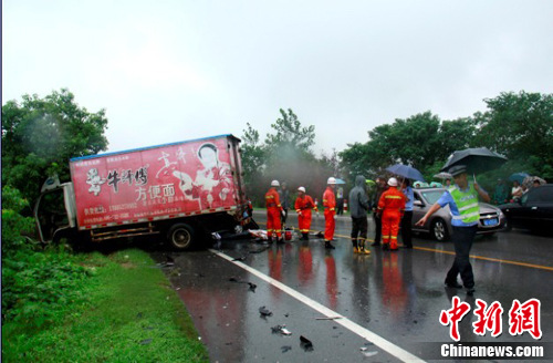 51爆料吃瓜网大全，有没有吃瓜的爆料群 法律与道德边界的模糊性