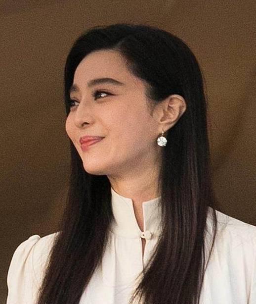 久久精品一区二区三区无码护士 通过优质、码护挽救生命