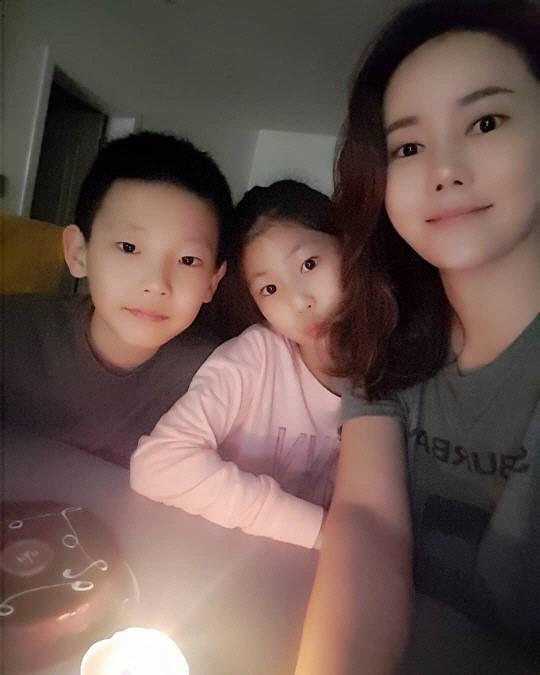 儿子小马拉大车