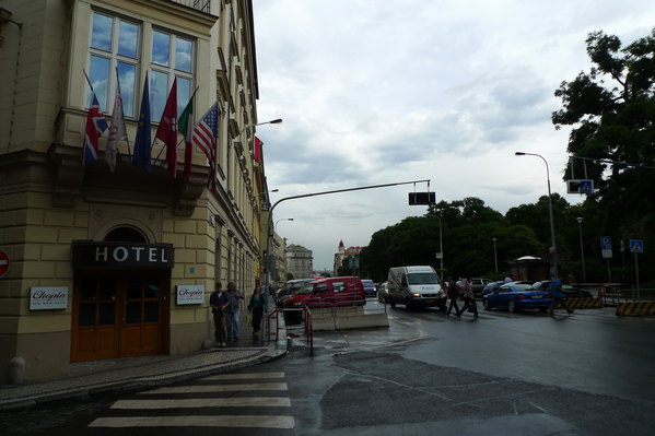 拉拉异地勾引对象的方式 例如：“虽然现在很远