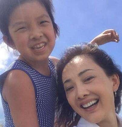 18款夜里禁用b站 款夜卧室里只留闹钟